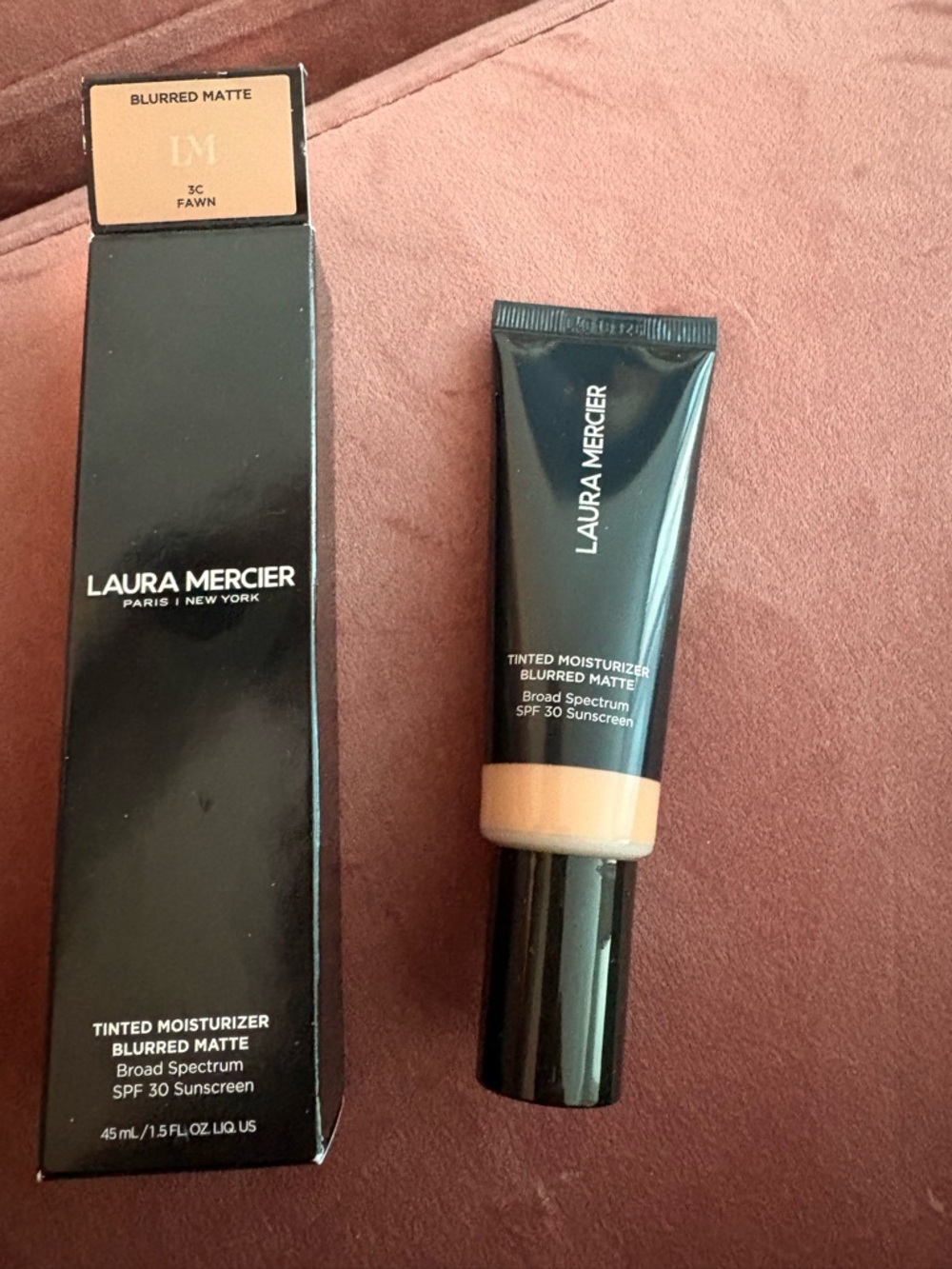 laura mercier Tinted Moisturizer Blurred Matte - Fawn (3C) Neutral Beige